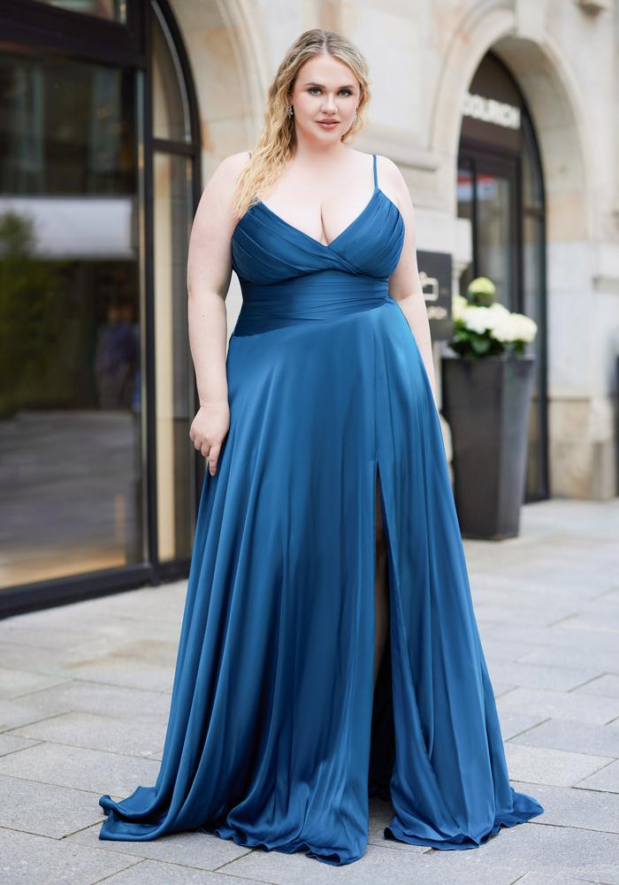 CK peacock green vorn